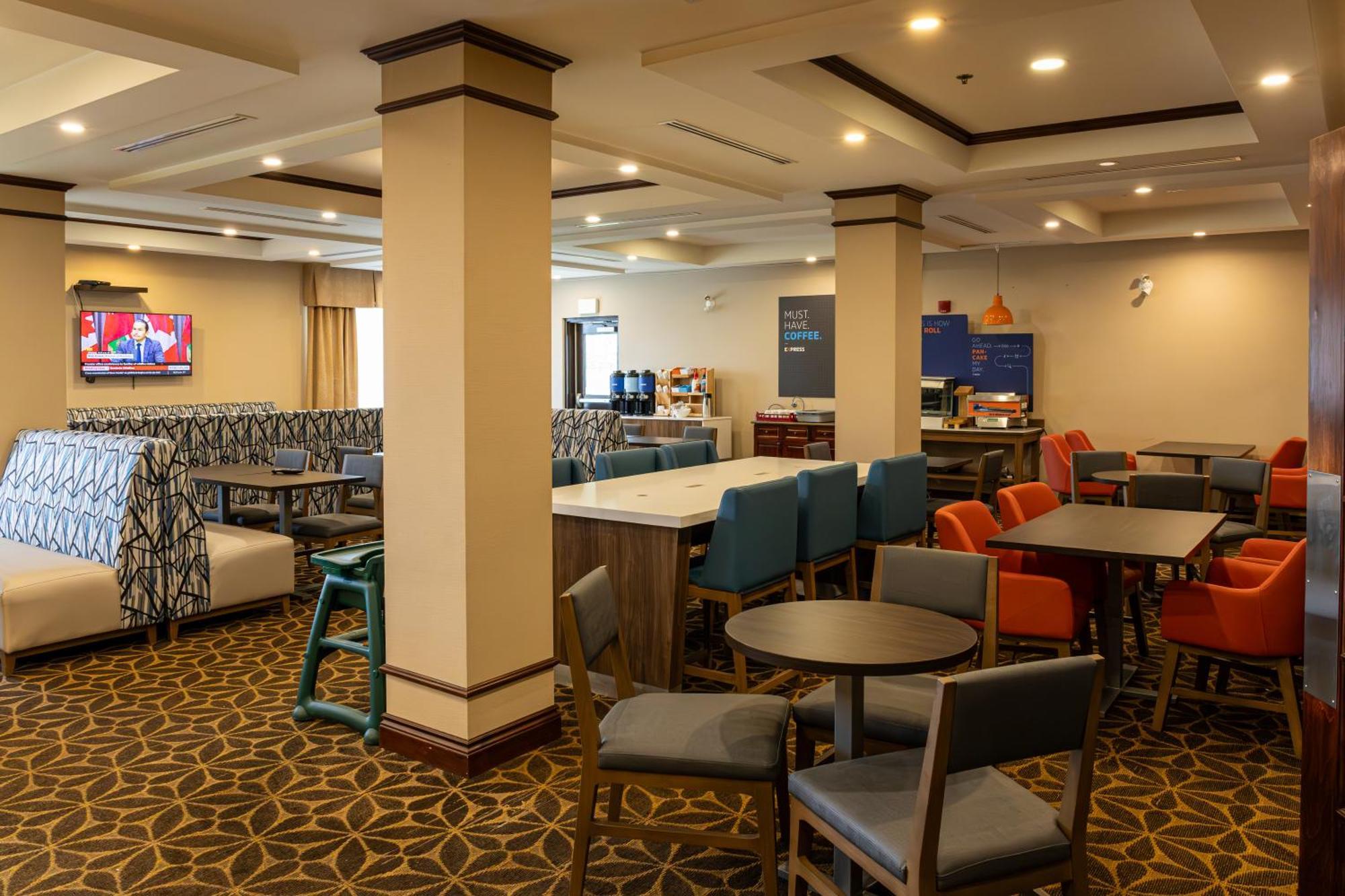 Holiday Inn Express Hotel & Suites Brockville By Ihg Zewnętrze zdjęcie
