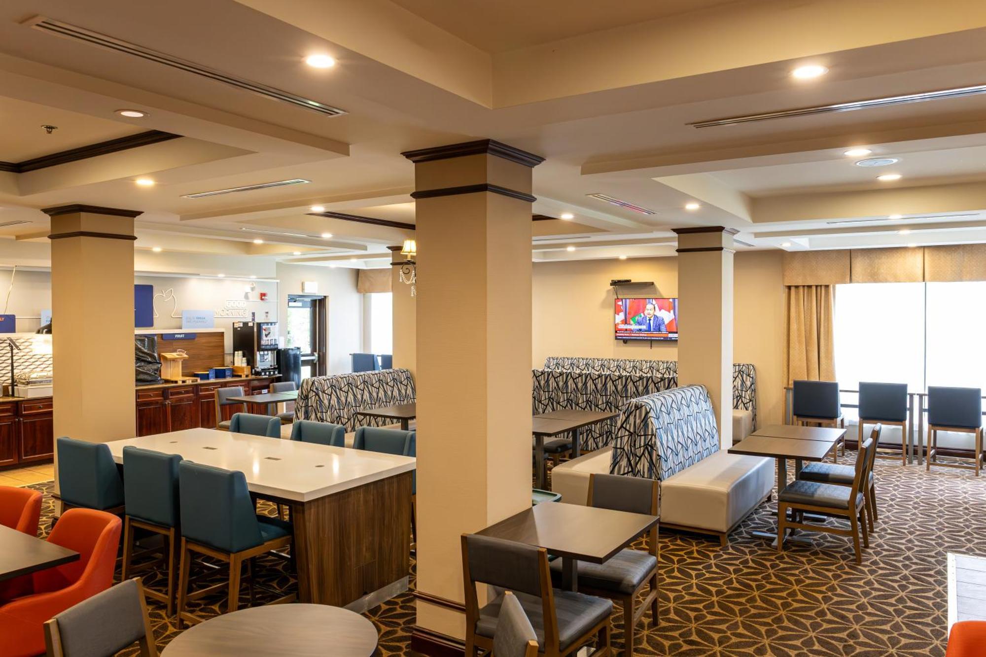 Holiday Inn Express Hotel & Suites Brockville By Ihg Zewnętrze zdjęcie