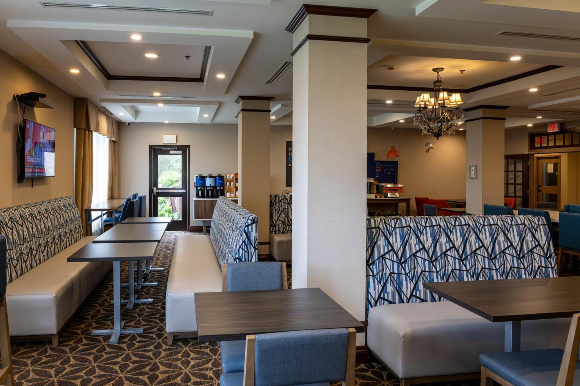 Holiday Inn Express Hotel & Suites Brockville By Ihg Zewnętrze zdjęcie