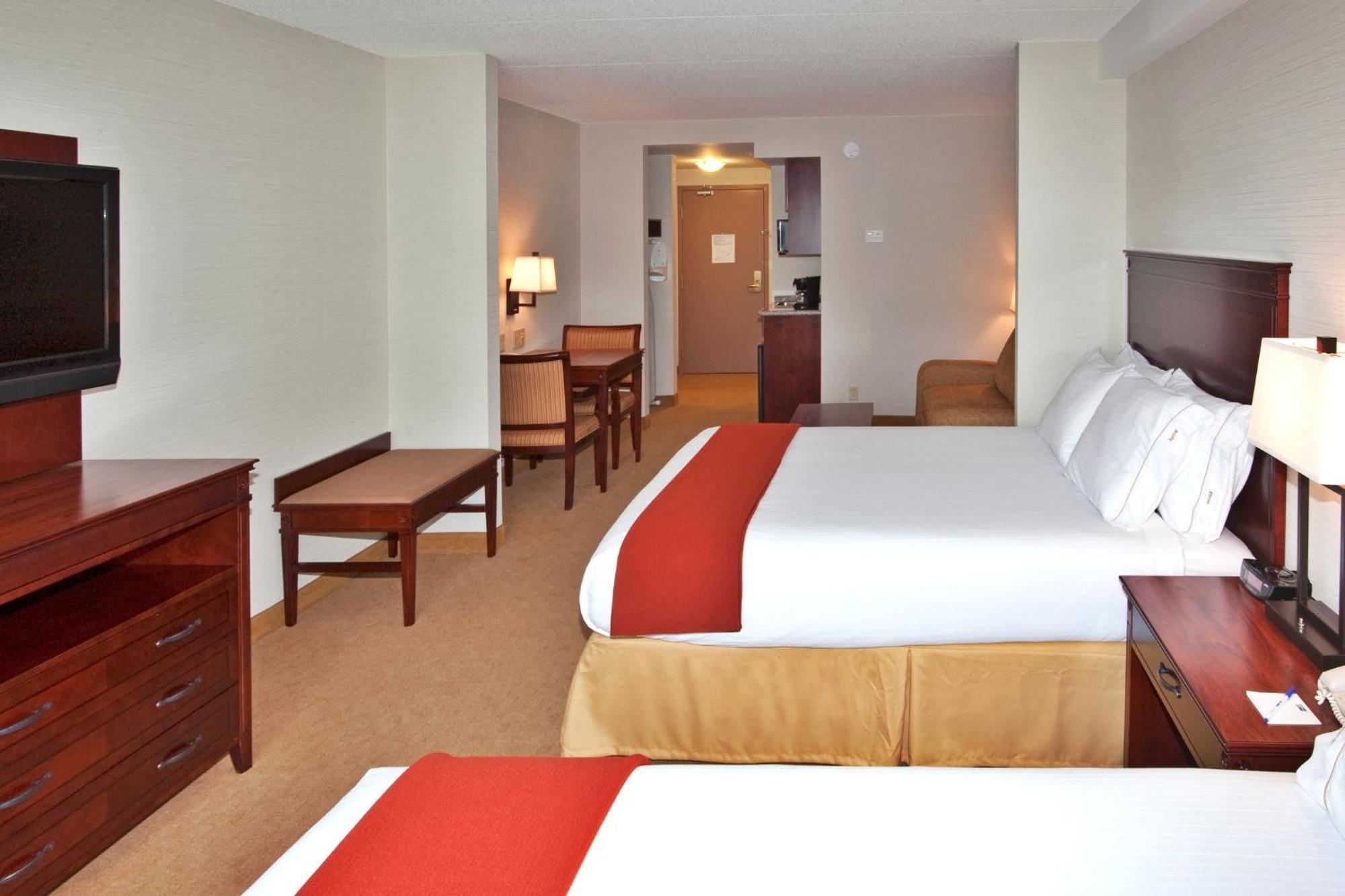 Holiday Inn Express Hotel & Suites Brockville By Ihg Zewnętrze zdjęcie