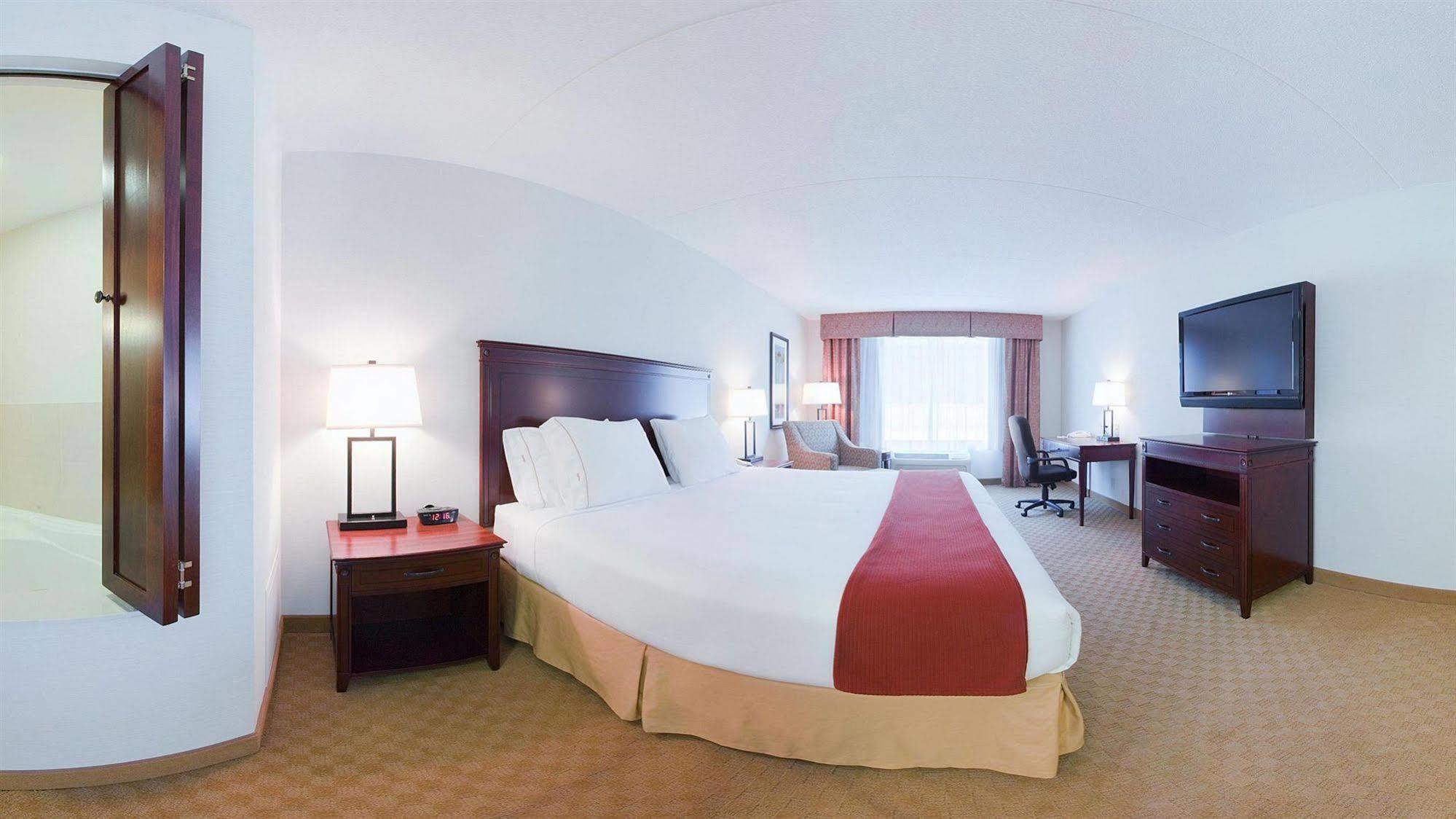 Holiday Inn Express Hotel & Suites Brockville By Ihg Zewnętrze zdjęcie